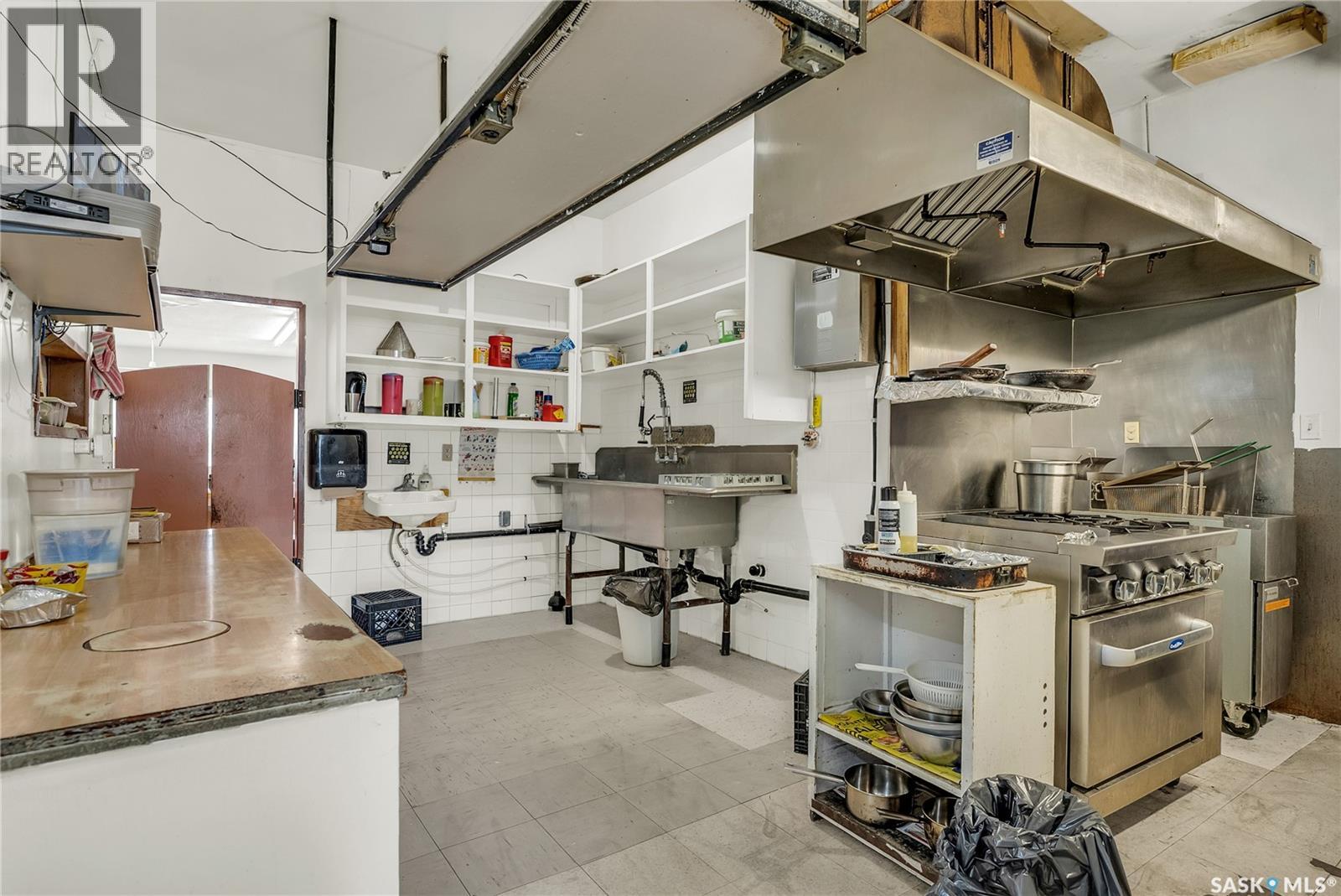 Photo 38 of 702 3rd Street, Kenaston SK