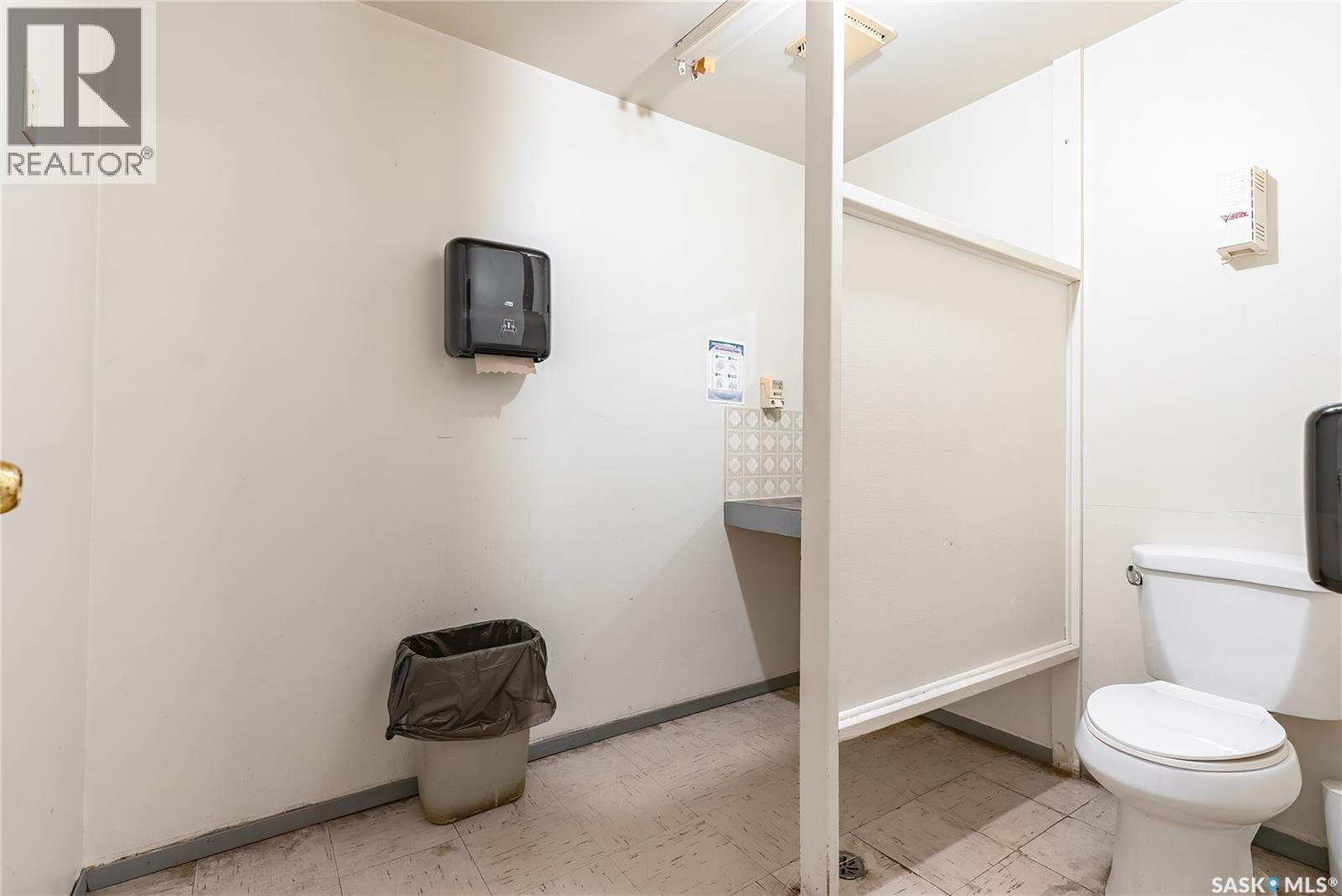Photo 3 of 702 3rd Street, Kenaston SK