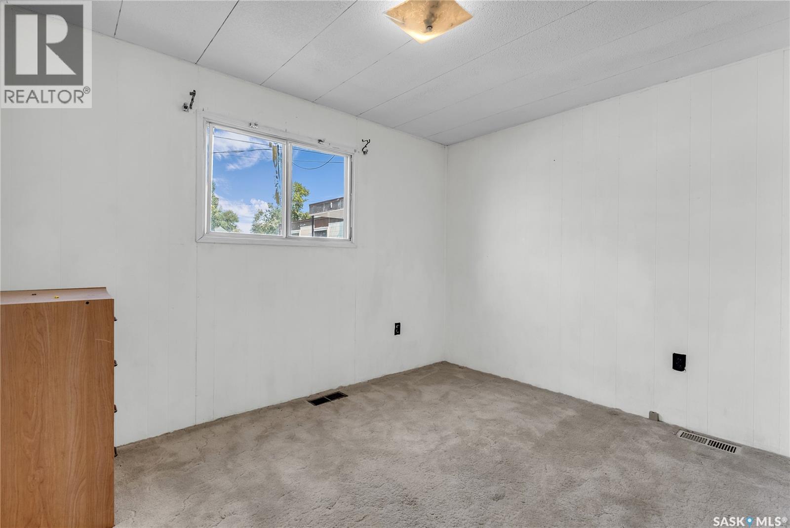 Photo 11 of 702 3rd Street, Kenaston SK
