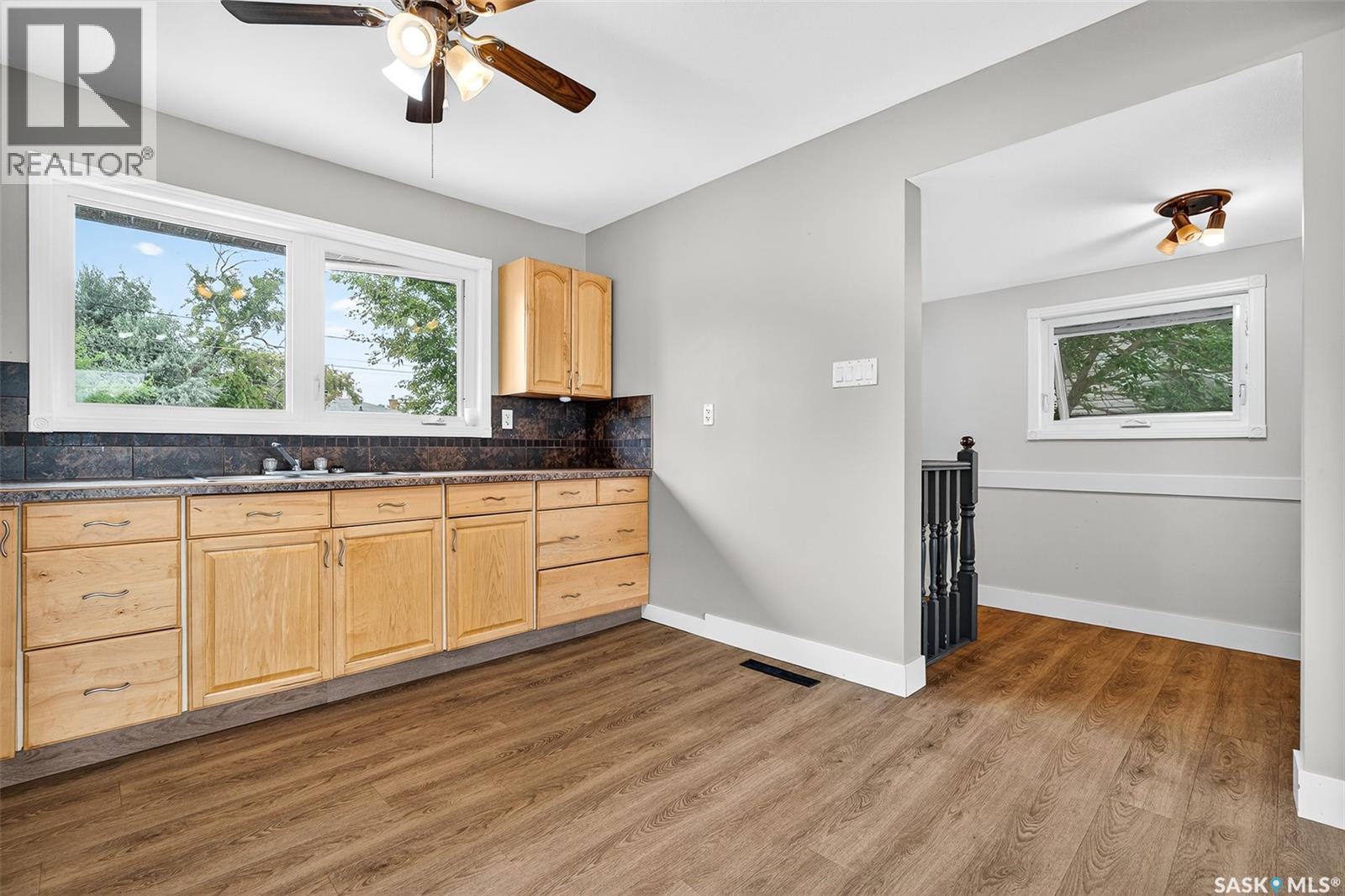 Photo 3 of 1114 Caribou Street W, Moose Jaw SK