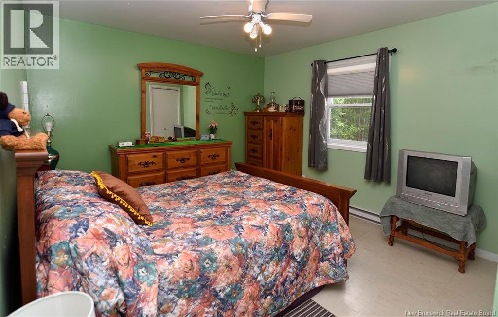 82 Old Harvey Road - 16