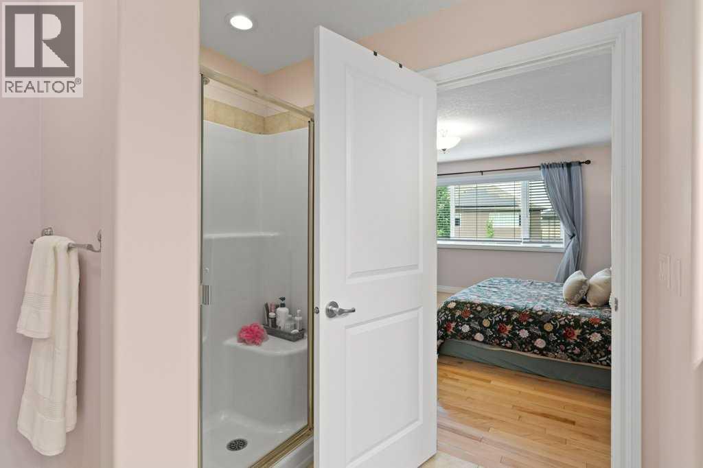 Single Family House for Sale in  Discovery Ridge Bay SW Discovery Ridge Calgary 