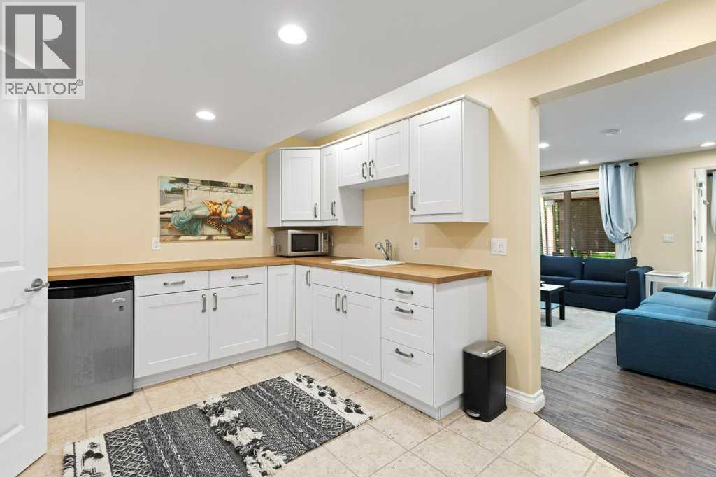 Single Family House for Sale in  Discovery Ridge Bay SW Discovery Ridge Calgary 