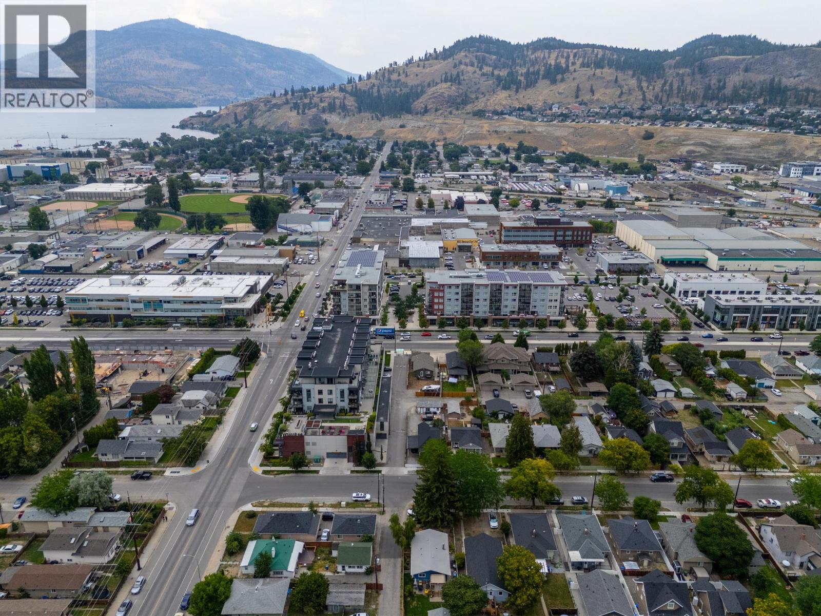 Photo 12 of 726 Coronation Avenue, Kelowna BC