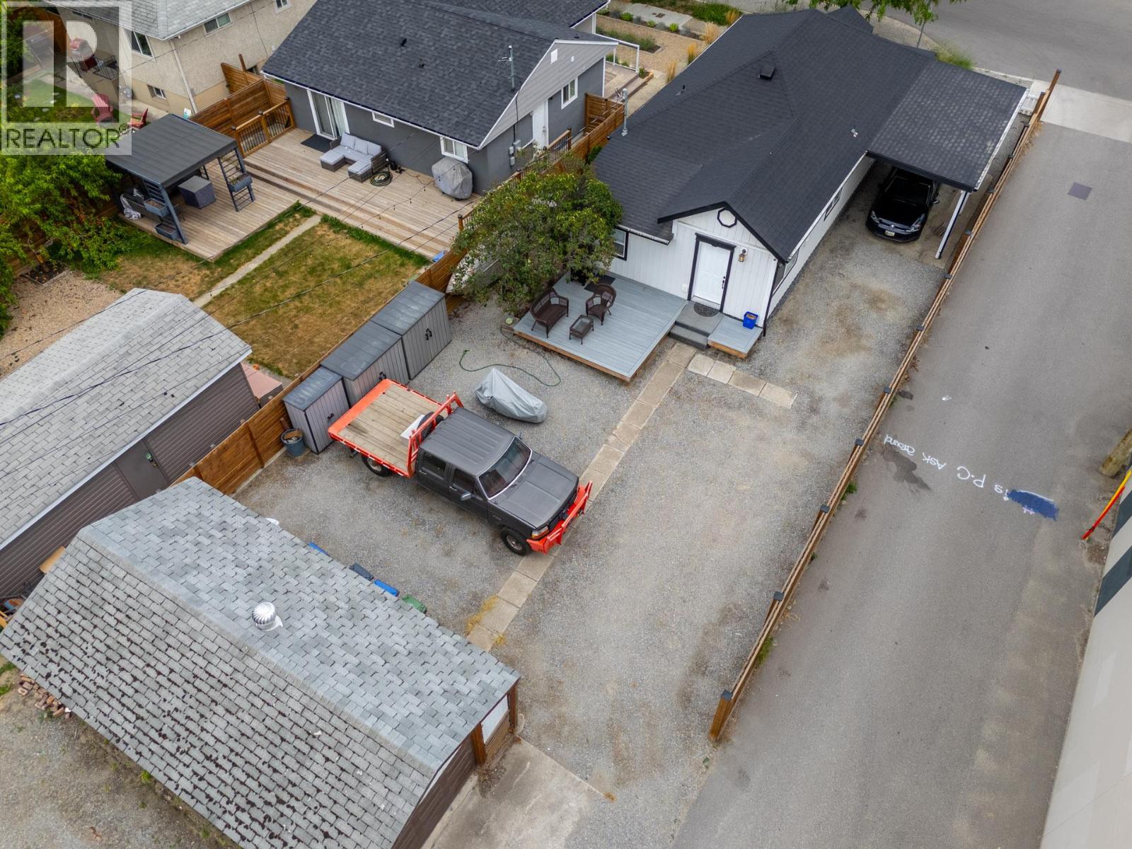 Photo 23 of 726 Coronation Avenue, Kelowna BC