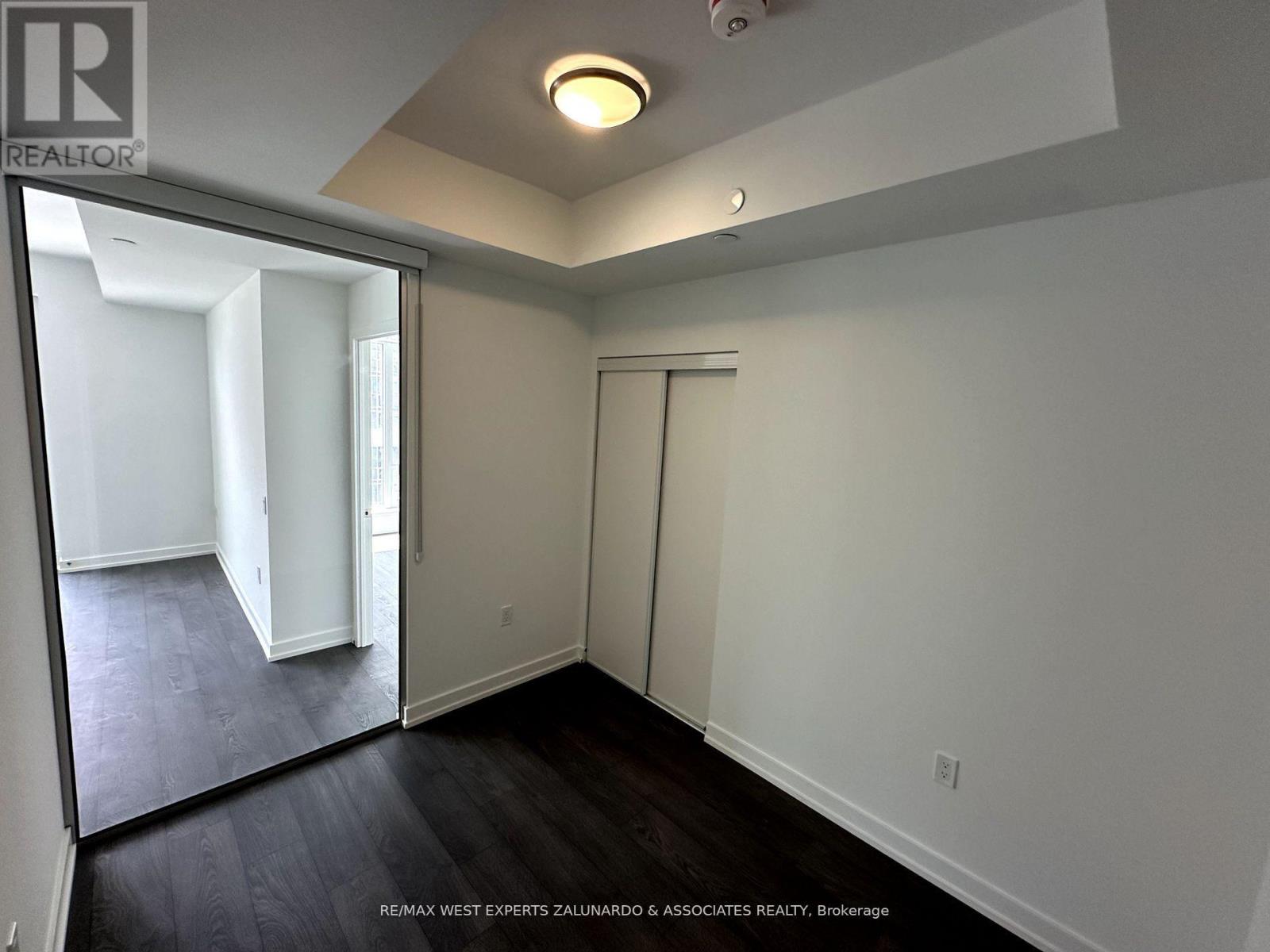 Photo 16 of 516 8 Olympic Garden Drive, Toronto ON
