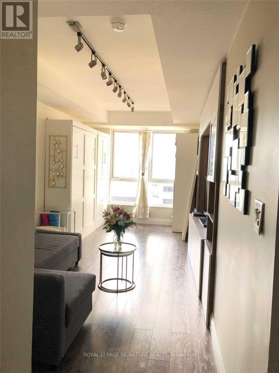 Photo 6 of 1906 55 Bloor Street E, Toronto ON