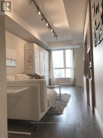 Photo 2 of 1906 55 Bloor Street E, Toronto ON