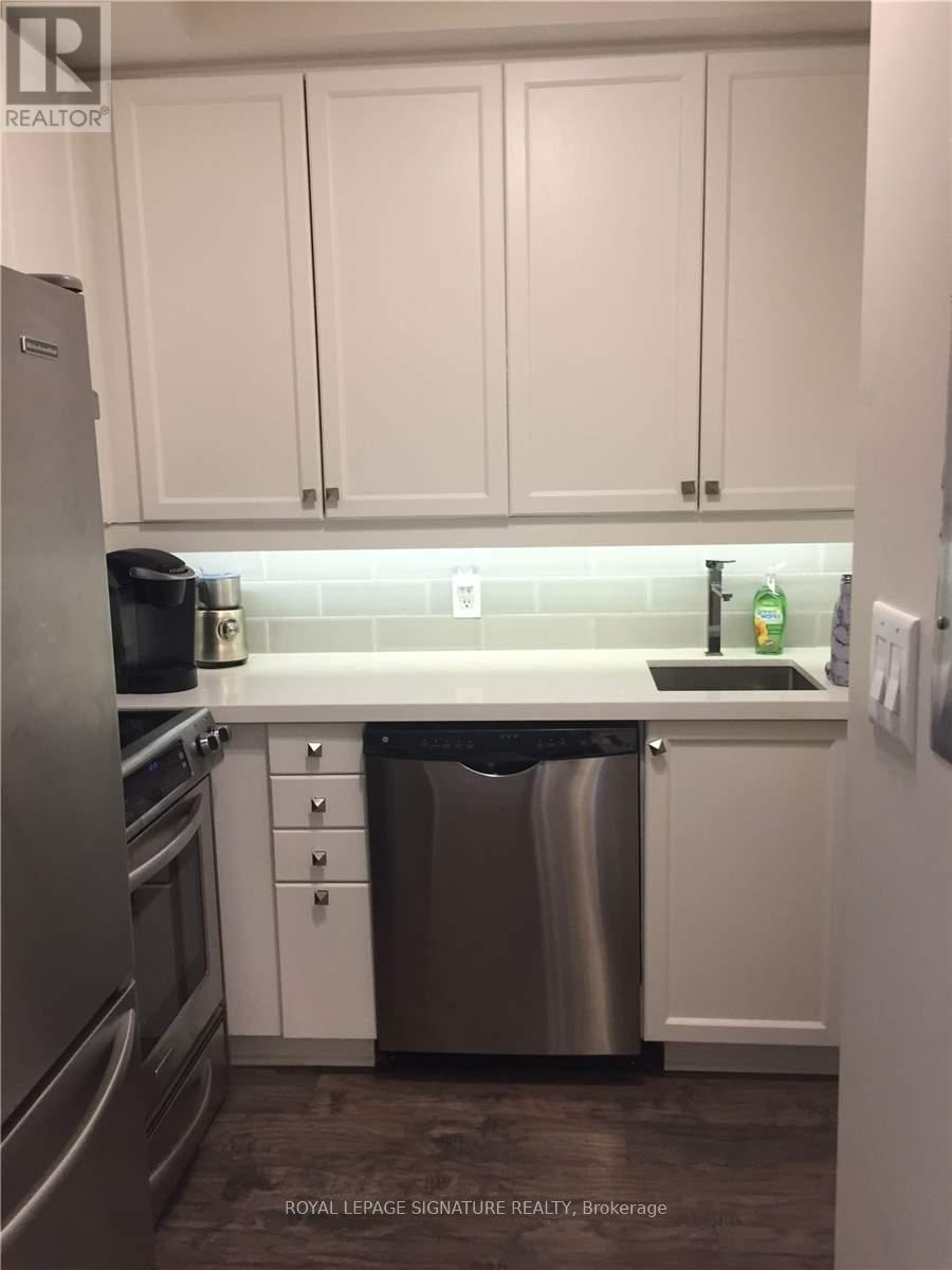 Photo 8 of 1906 55 Bloor Street E, Toronto ON