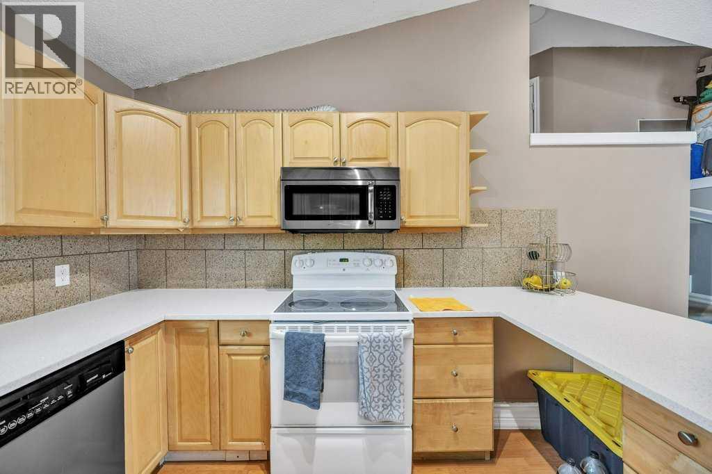 Photo 1 of 32 Martindale Boulevard Ne, Calgary AB