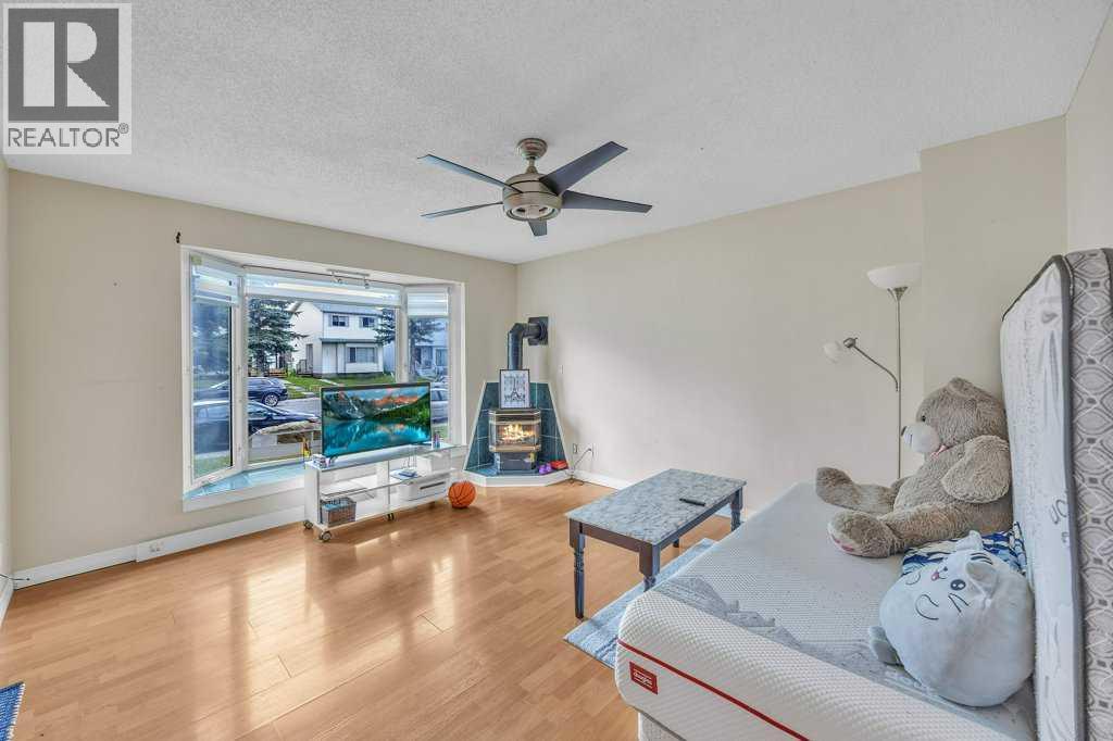 Photo 6 of 32 Martindale Boulevard Ne, Calgary AB
