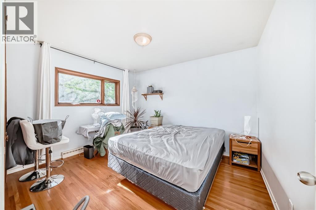 Photo 11 of 2303 16 A Street Sw, Calgary AB