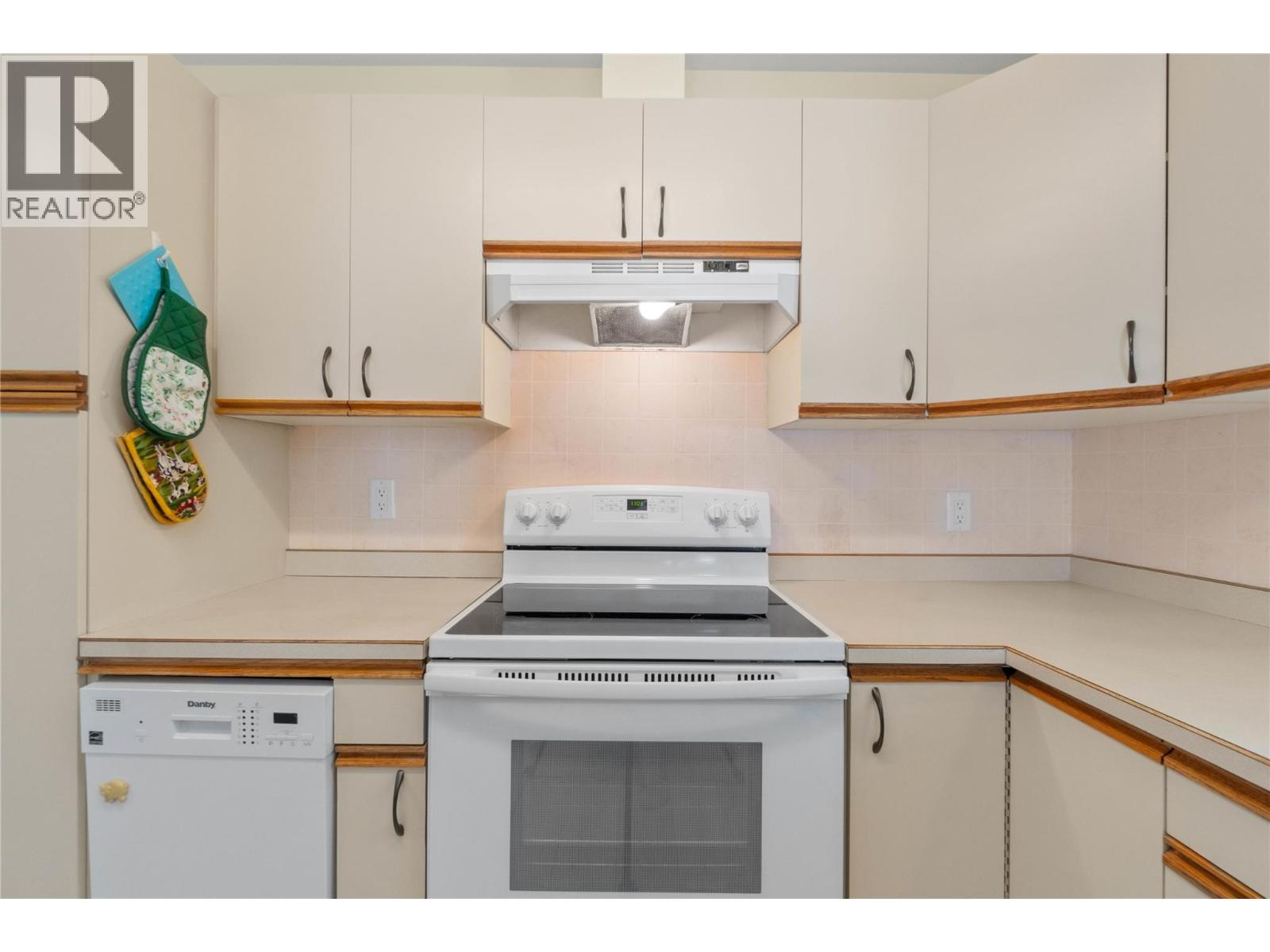 Photo 24 of 900 5 Avenue Sw Unit 121, Salmon Arm BC
