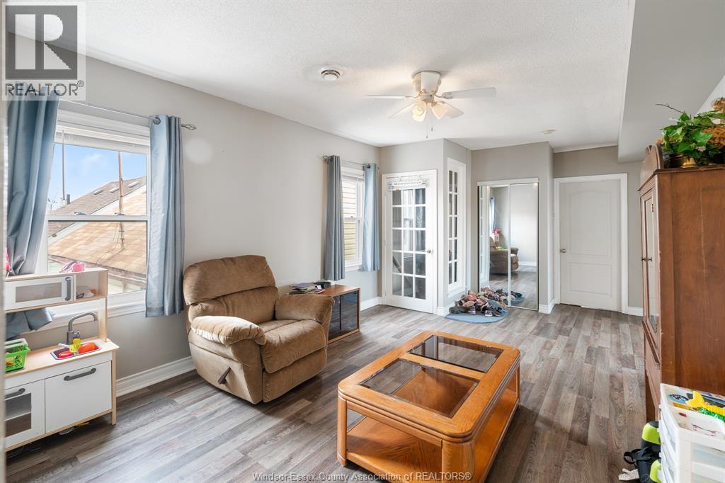 Photo 24 of 1093 1097 Erie Street East, Windsor ON