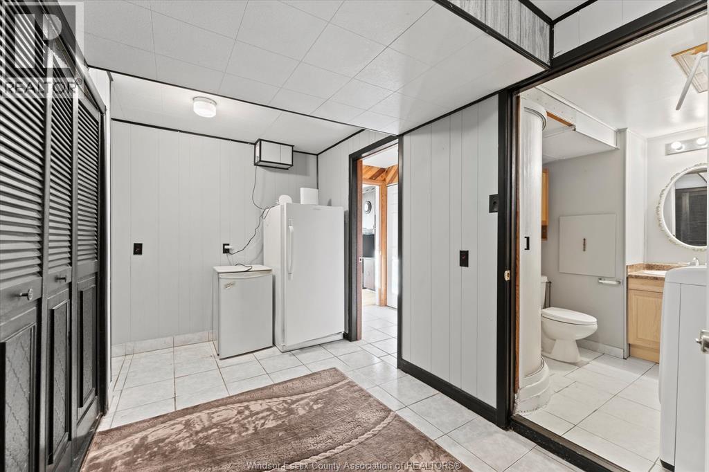 Photo 22 of 836 Greendale Drive, Windsor ON