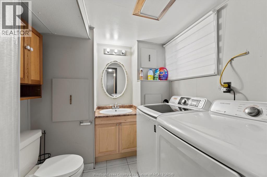 Photo 23 of 836 Greendale Drive, Windsor ON