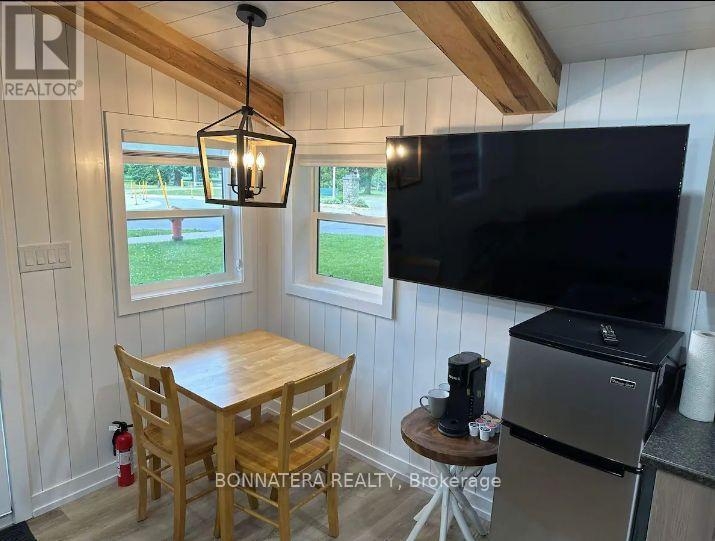 Photo 20 of 687 Innisfil Beach Road, Innisfil ON