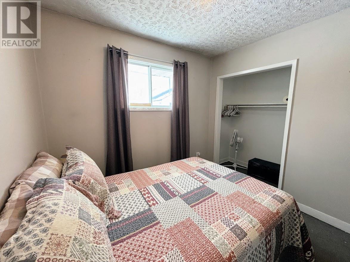 Photo 11 of 68 Neebig Ave, Manitouwadge ON