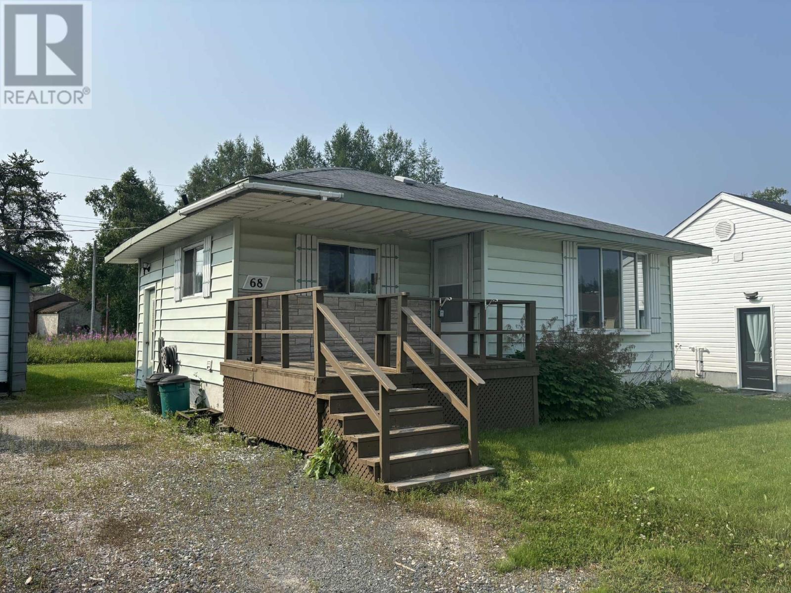 Photo 26 of 68 Neebig Ave, Manitouwadge ON