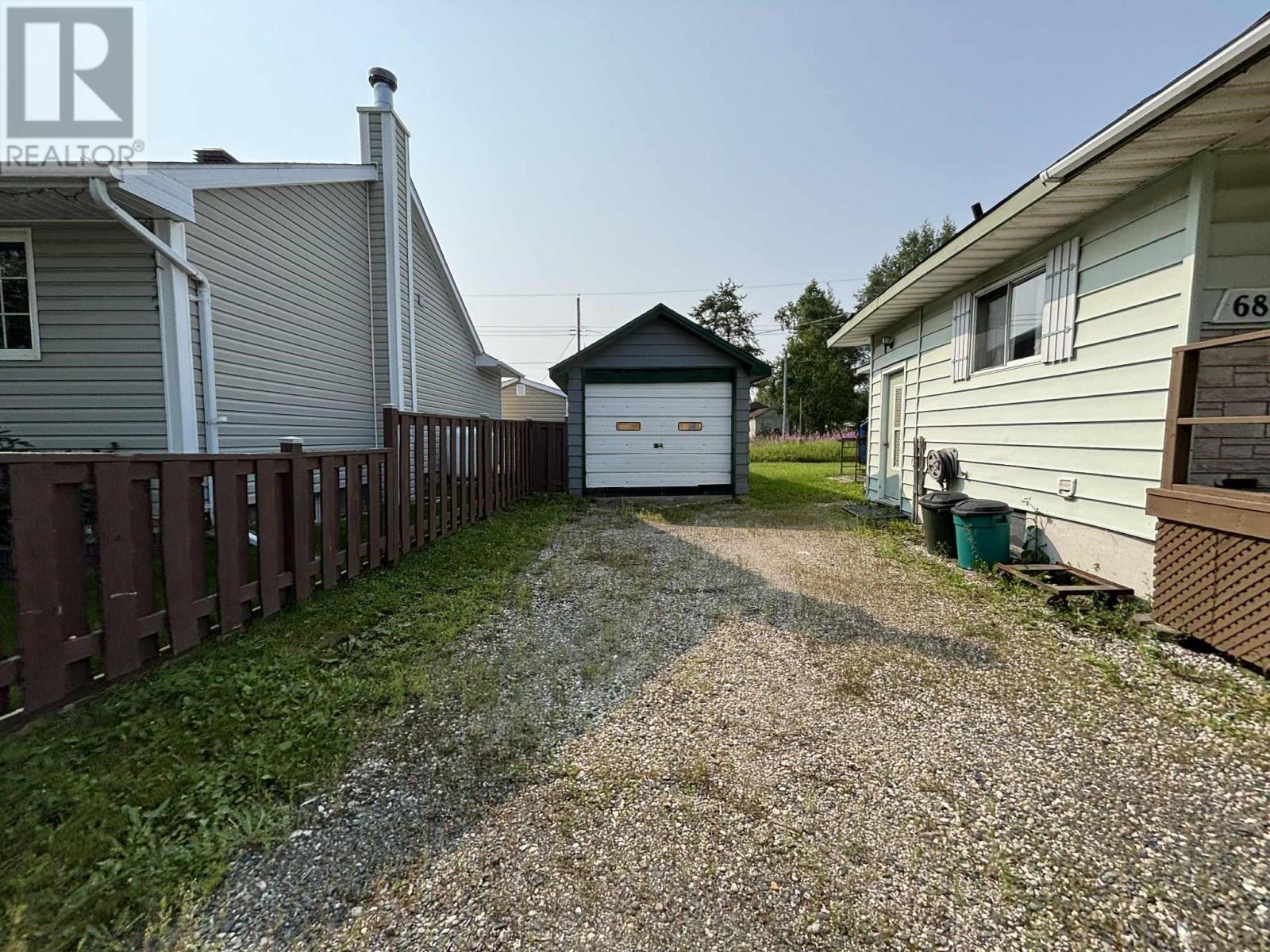 Photo 40 of 68 Neebig Ave, Manitouwadge ON