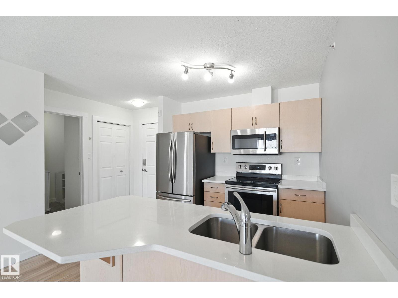 Photo 11 of 415 4310 33 St, Stony Plain AB