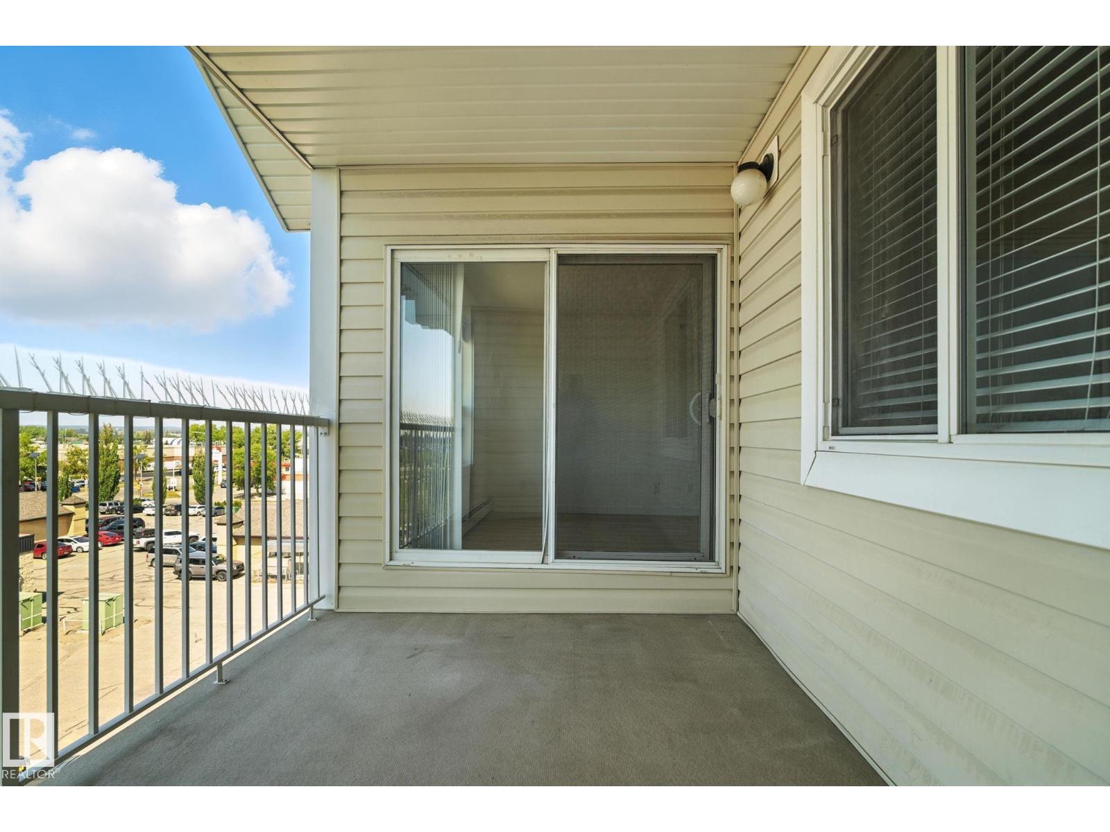 Photo 17 of 415 4310 33 St, Stony Plain AB