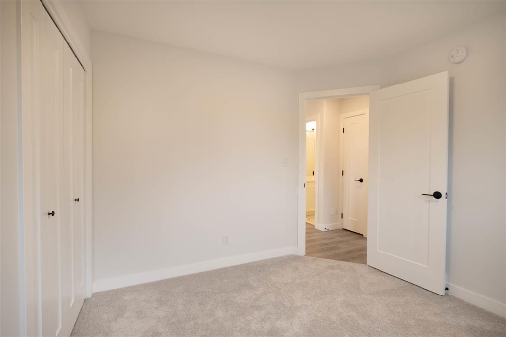 Photo 28 of 43 Gleneagles Street, Niverville MB