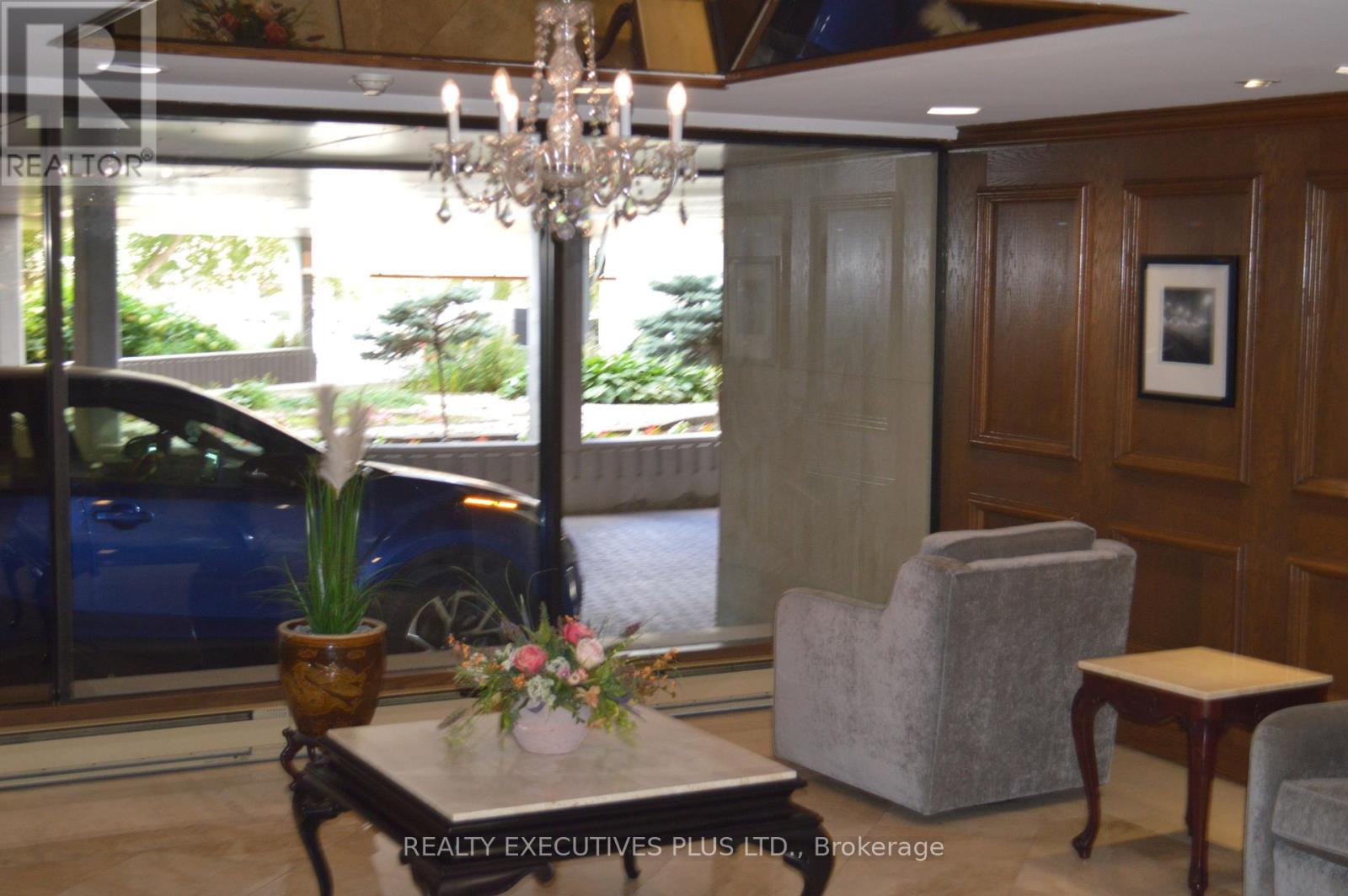 Photo 34 of 403 530 Laurier Avenue W, Ottawa ON