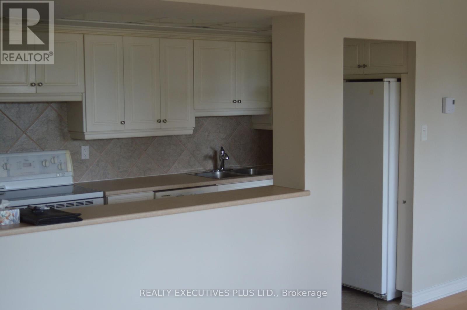 Photo 18 of 403 530 Laurier Avenue W, Ottawa ON