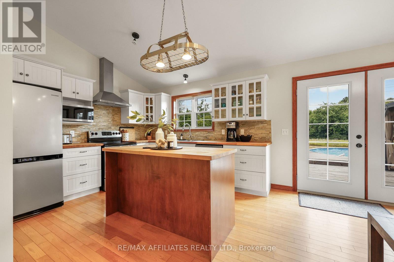Photo 13 of 21 Leeland Drive, Rideau Lakes ON