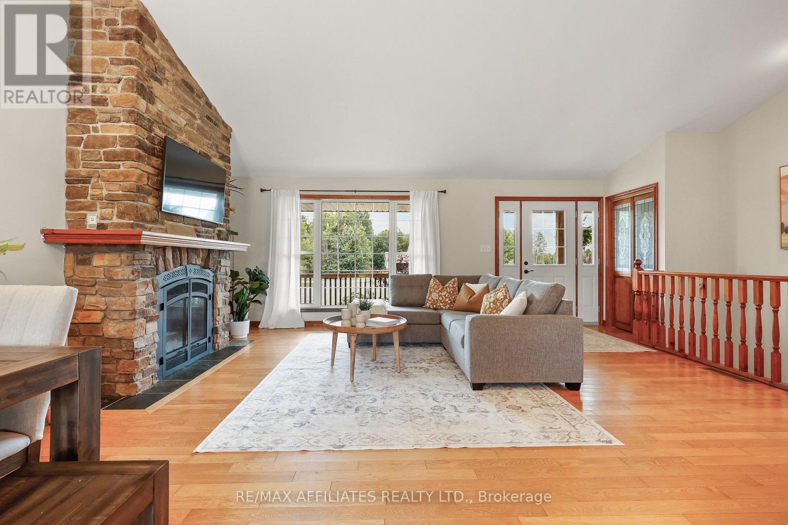 Photo 8 of 21 Leeland Drive, Rideau Lakes ON