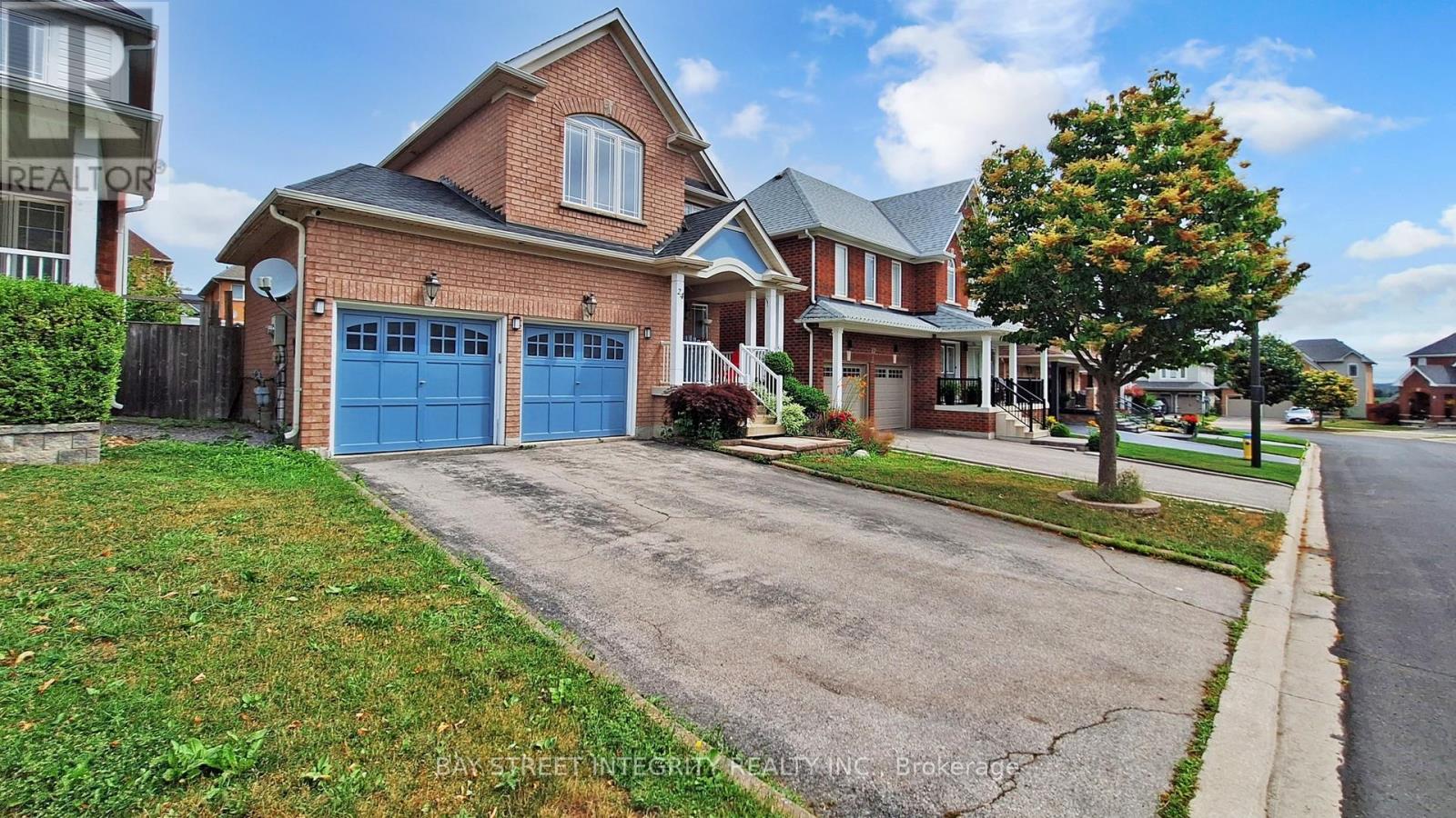 Photo 17 of 24 Ian Drive, Georgina ON