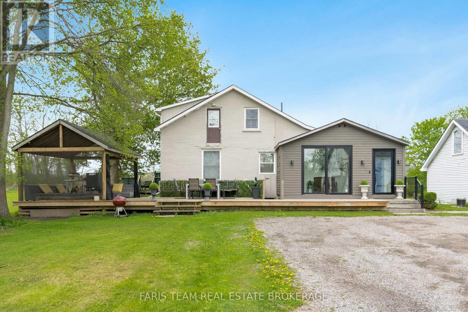 Photo 6 of 2351 20th Side Road, Innisfil ON