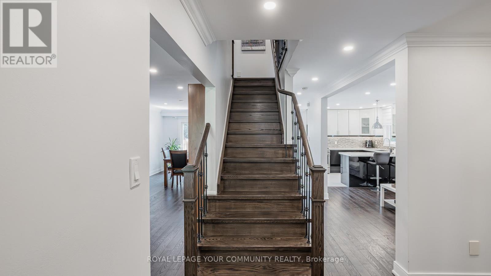 Photo 16 of 57 Braeburn Drive, Markham ON