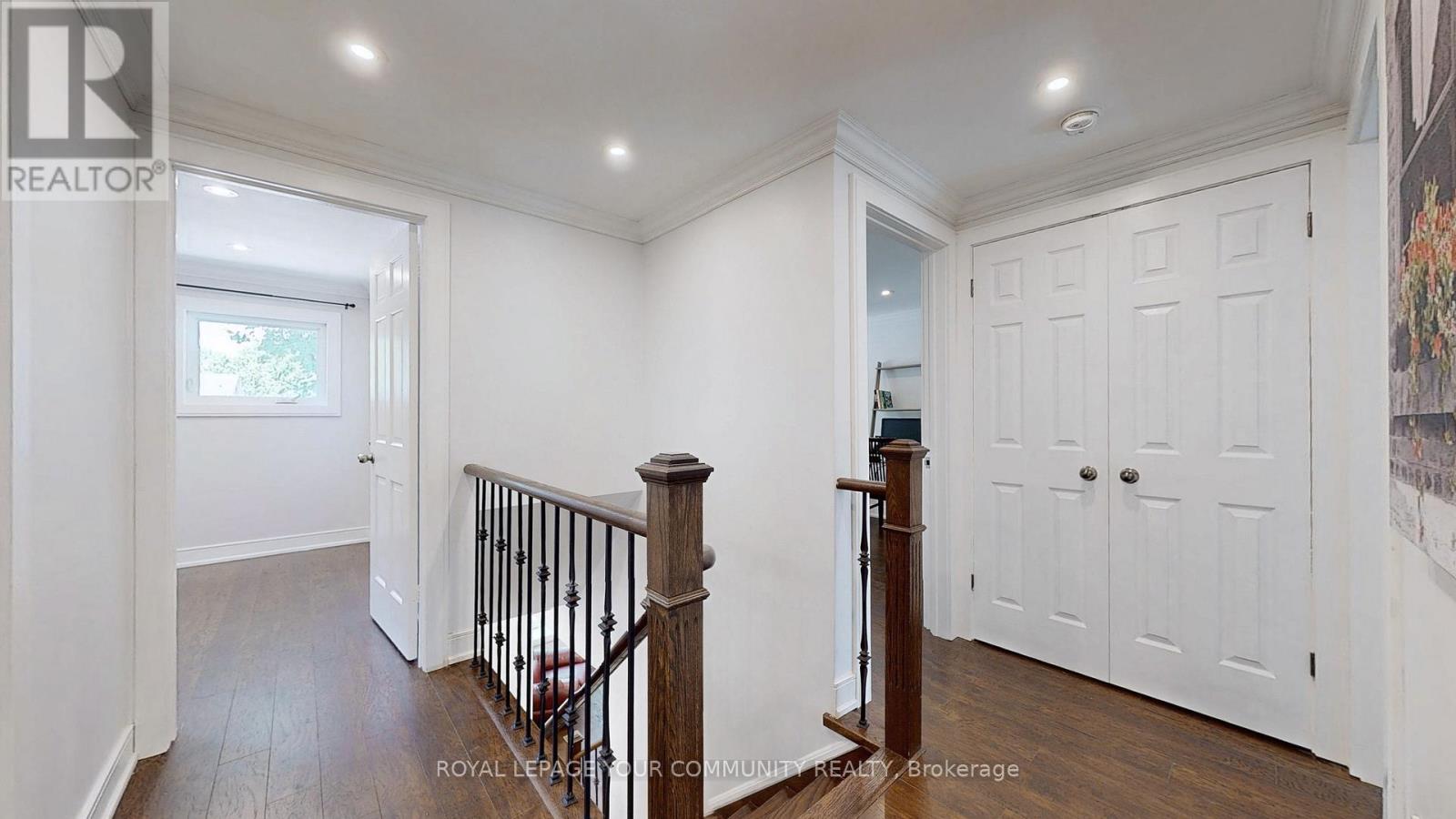 Photo 17 of 57 Braeburn Drive, Markham ON