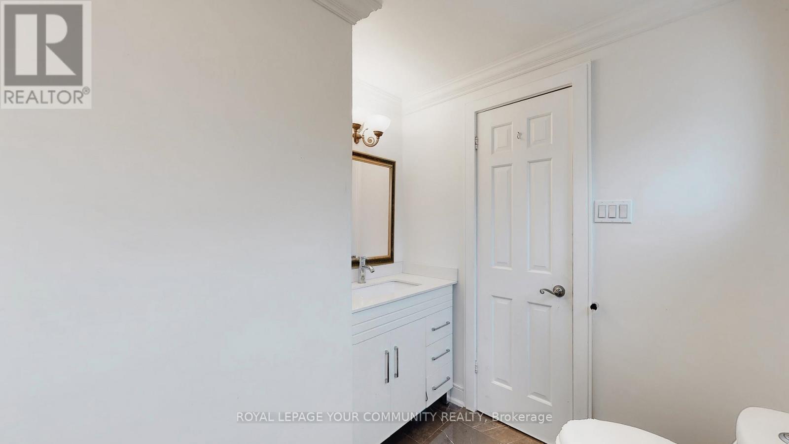 Photo 19 of 57 Braeburn Drive, Markham ON