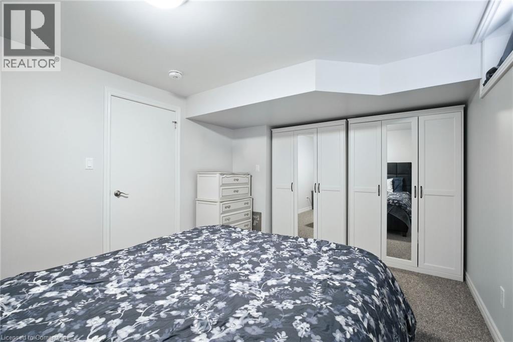 Photo 28 of 17 Hillgarden Drive, Hamilton ON