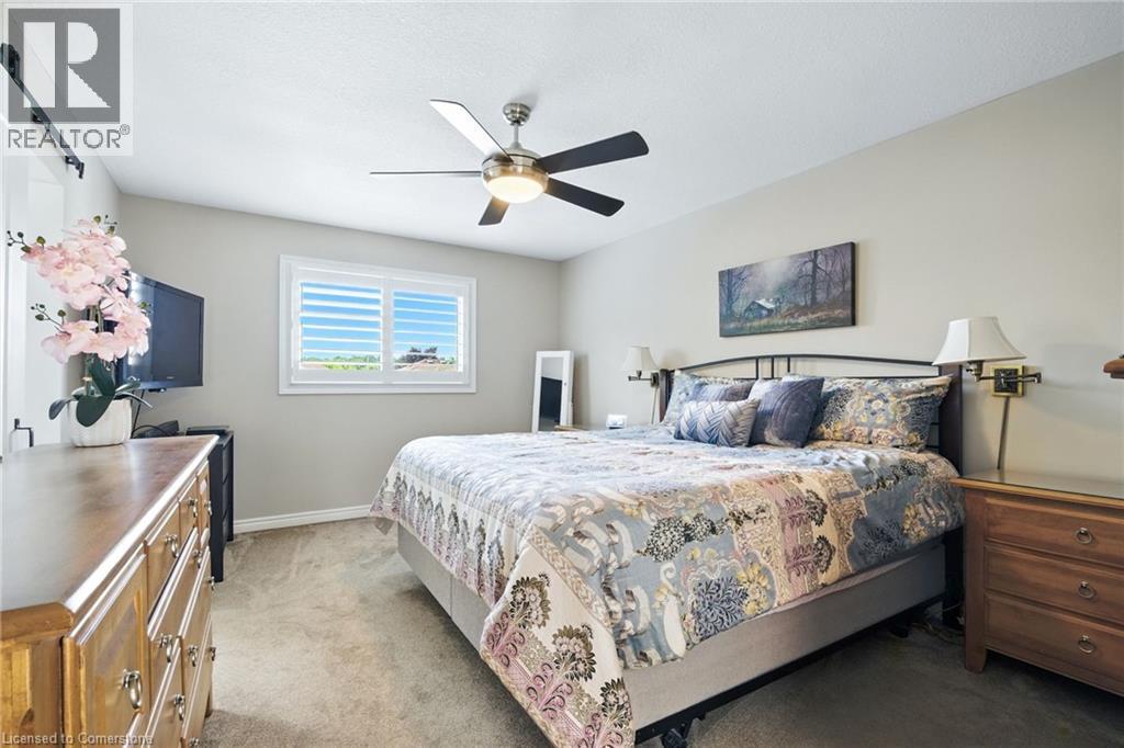 Photo 30 of 17 Hillgarden Drive, Hamilton ON