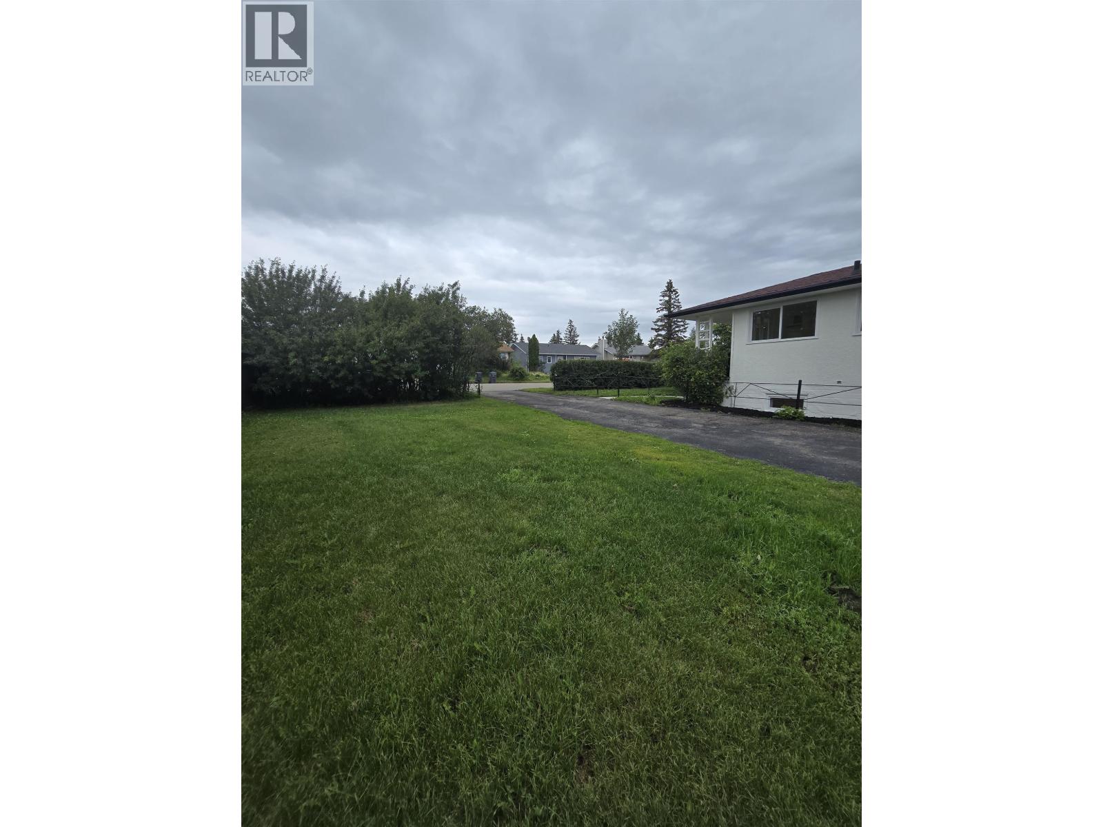 Photo 33 of 10307 104 Avenue, Fort St John BC