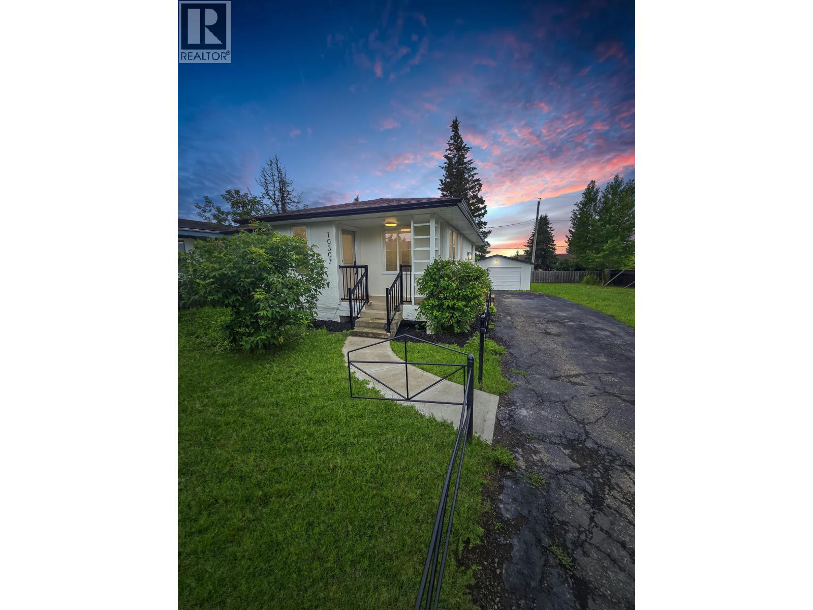 Photo 1 of 10307 104 Avenue, Fort St John BC