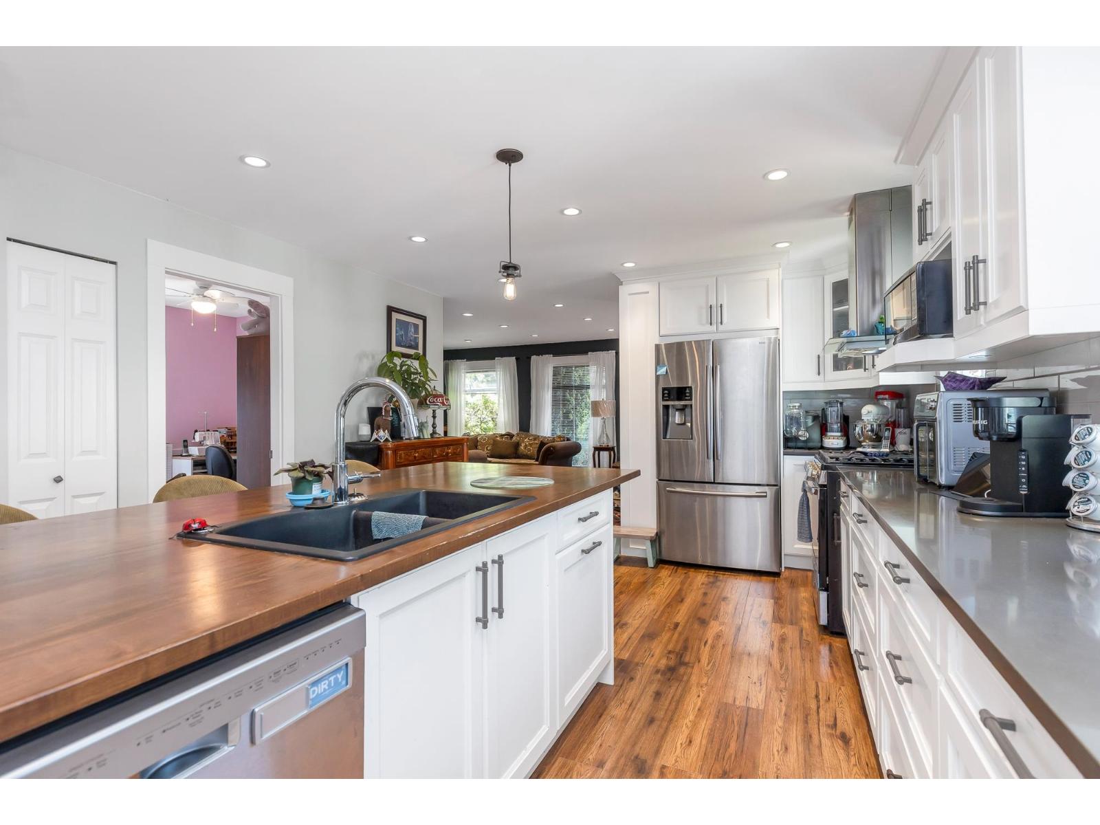 Photo 3 of 5262 209 Street, Langley BC