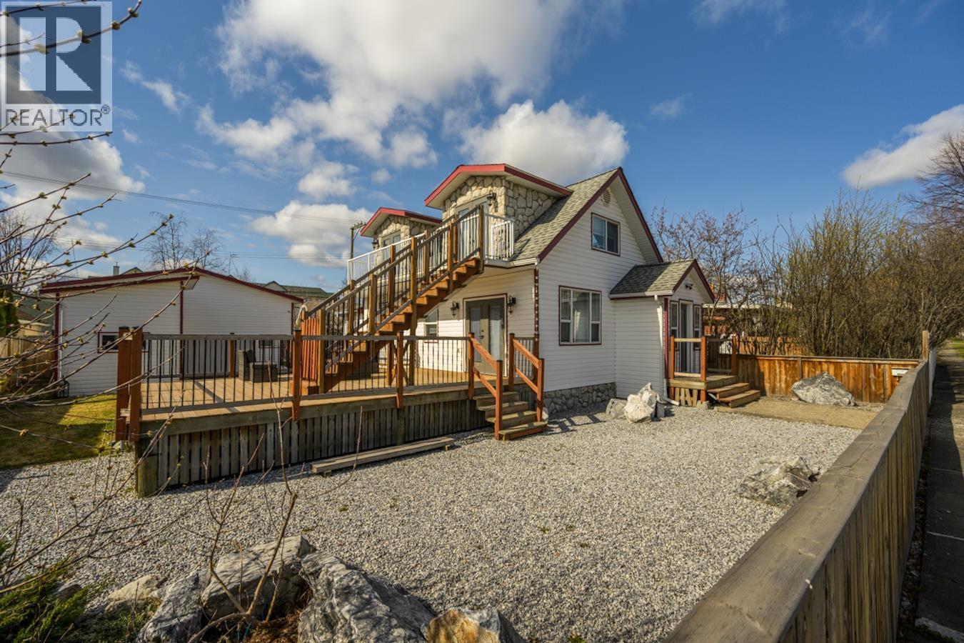 1675 5TH AVENUE, Prince George
