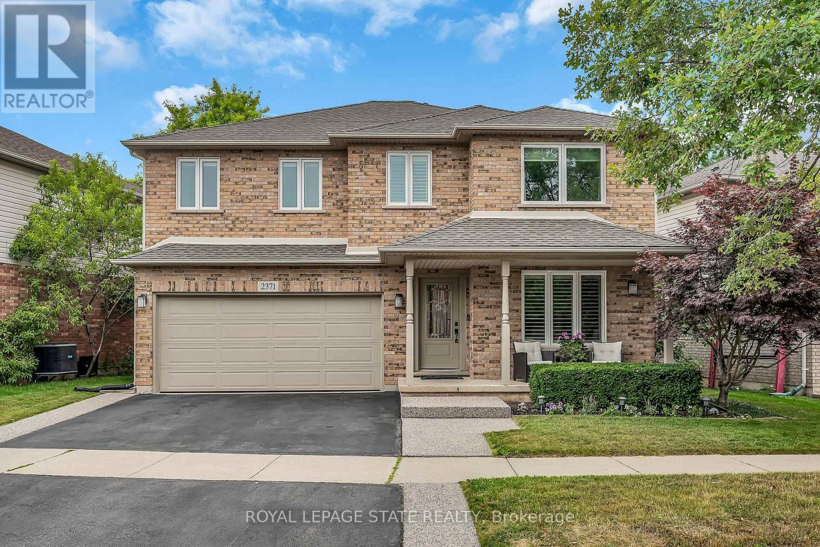 Photo 1 of 2371 Pathfinder Drive, Burlington ON