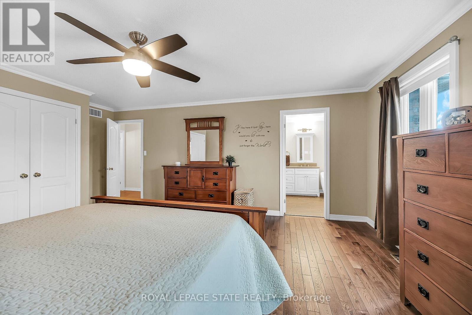 Photo 26 of 2371 Pathfinder Drive, Burlington ON