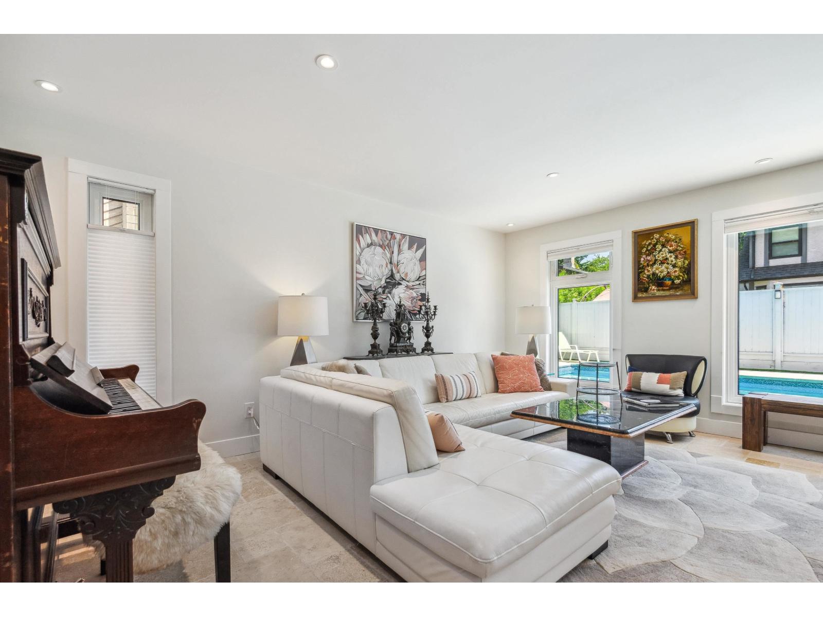 Photo 6 of 4560 196 A Street, Langley BC