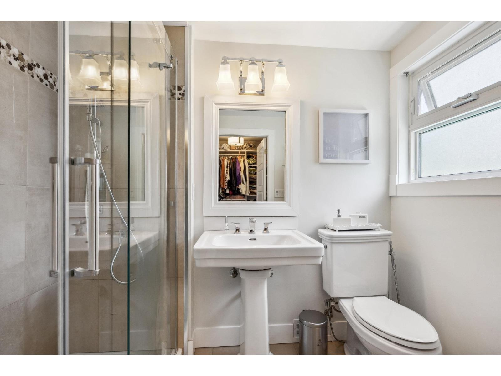 Photo 19 of 4560 196 A Street, Langley BC