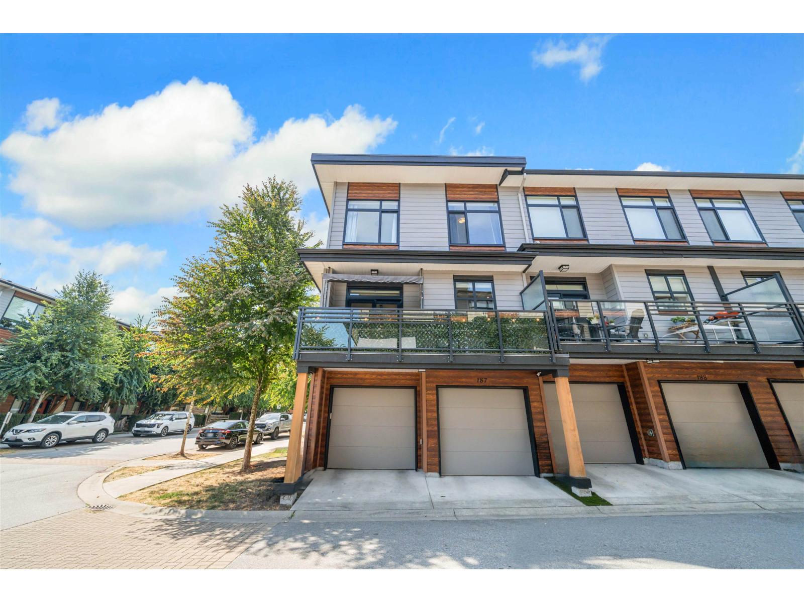 Photo 2 of 187 16488 64 Avenue, Surrey BC