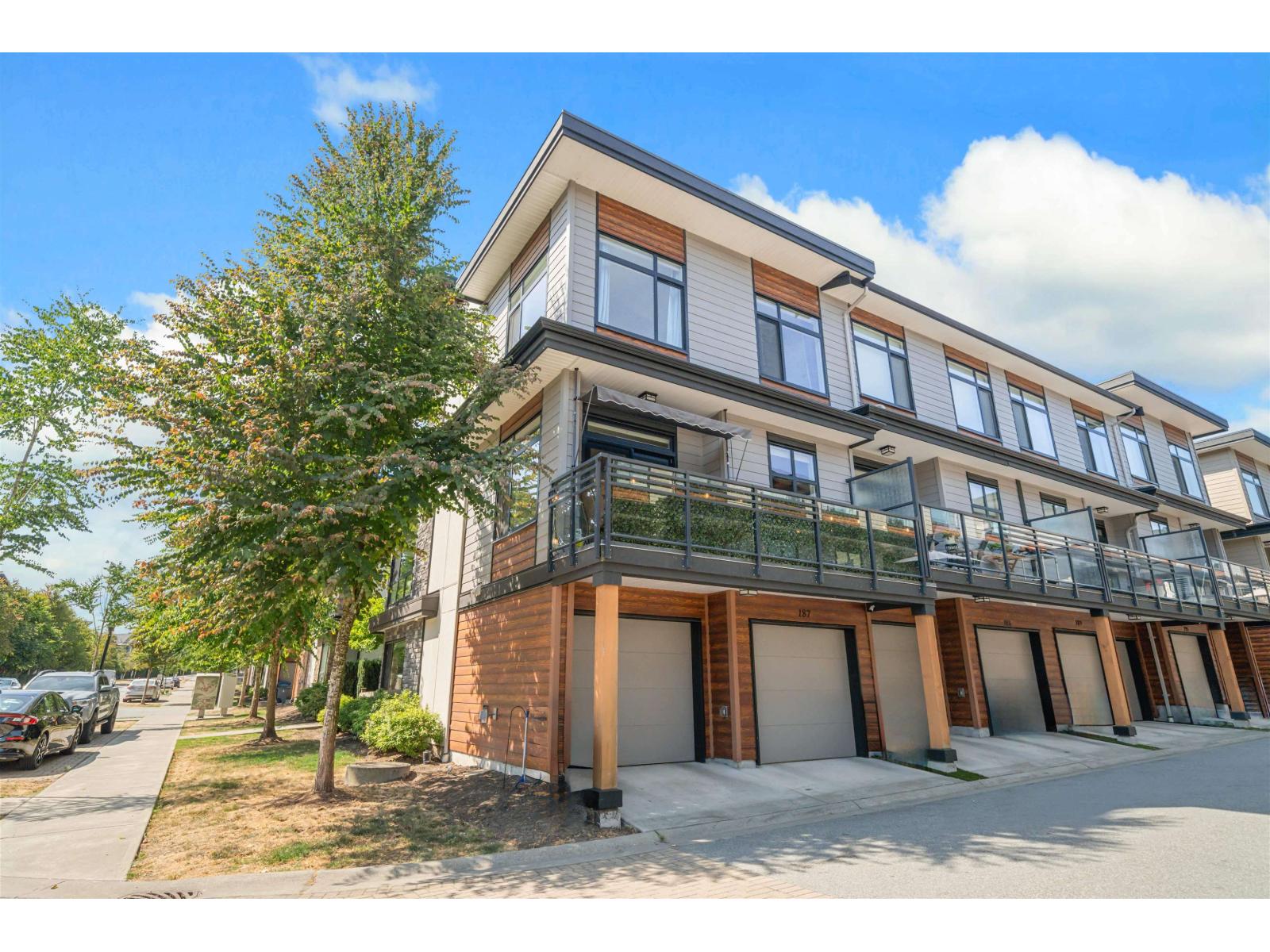 Photo 32 of 187 16488 64 Avenue, Surrey BC