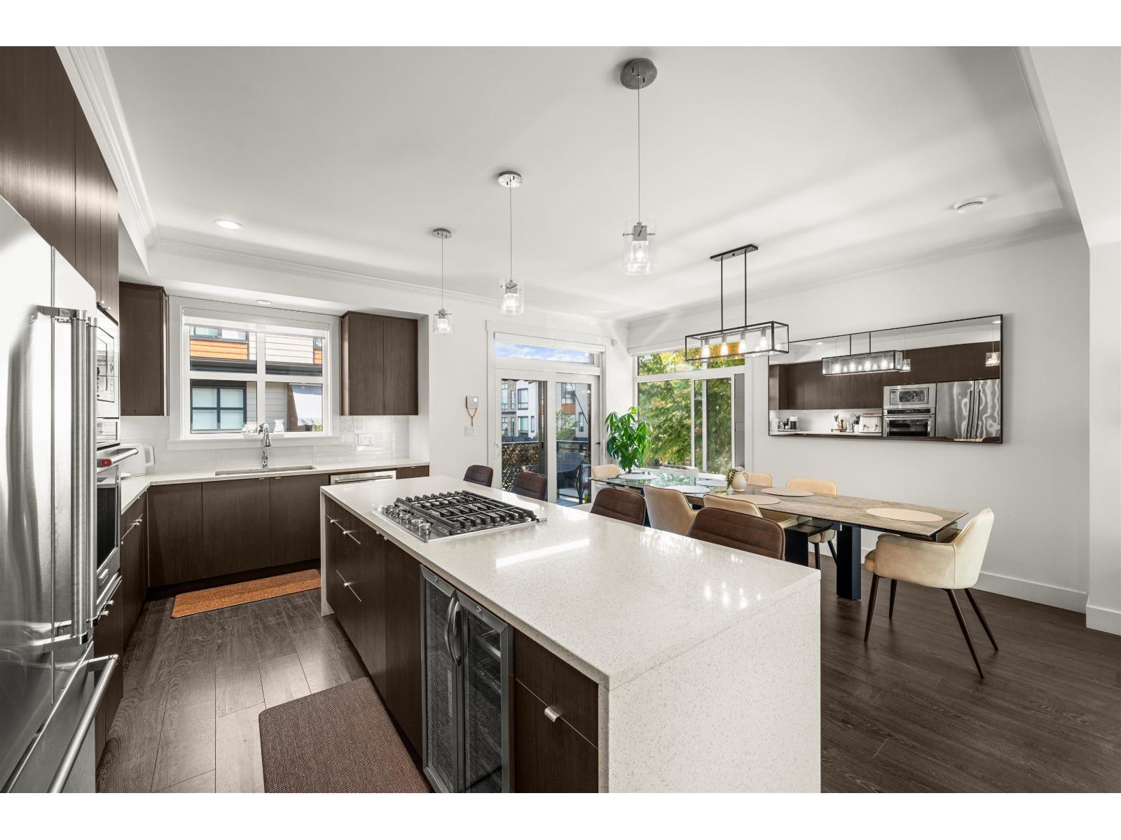 Photo 9 of 187 16488 64 Avenue, Surrey BC