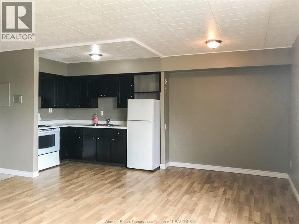 Photo 4 of 1747 1767 University Avenue West, Windsor ON